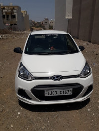 White Hyundai Xcent Base 1.2