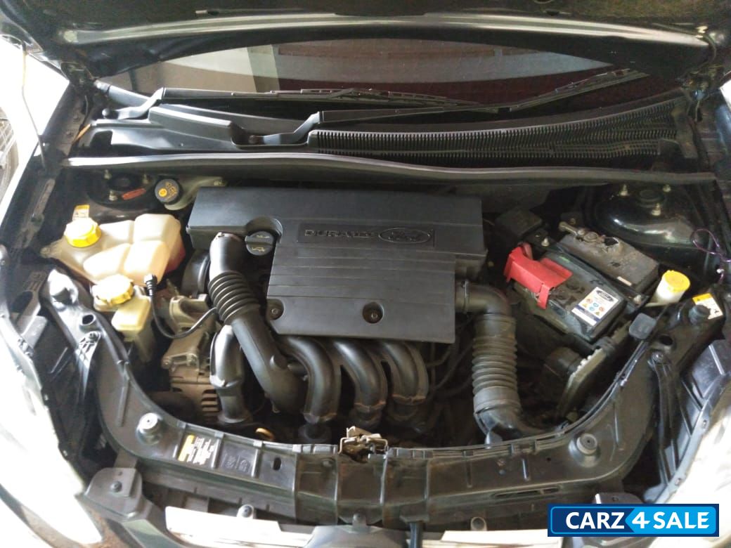 Sea Grey Ford Figo ZXI Sea Grey Ford Figo ZXI