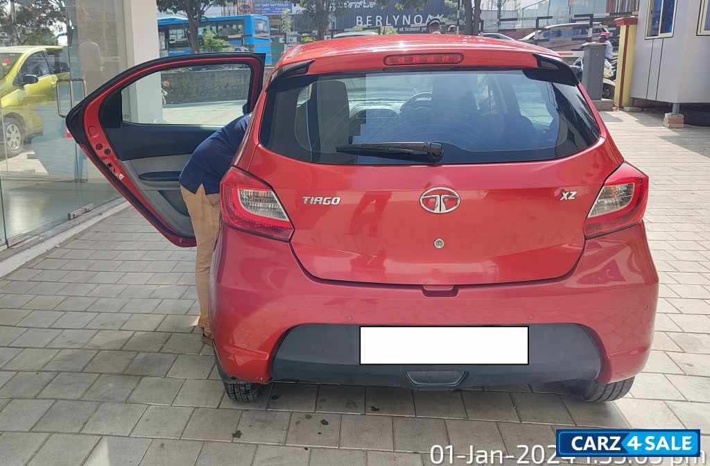 Tata Tiago REVOTORK Xz Tata Tiago REVOTORK Xz