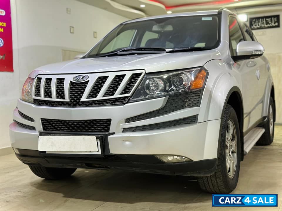 Mahindra XUV 500 W8 Mahindra XUV 500 W8