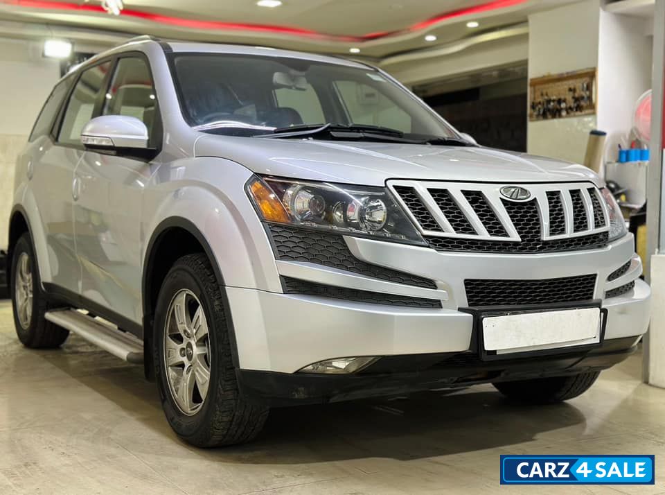 Mahindra XUV 500 W8 Mahindra XUV 500 W8