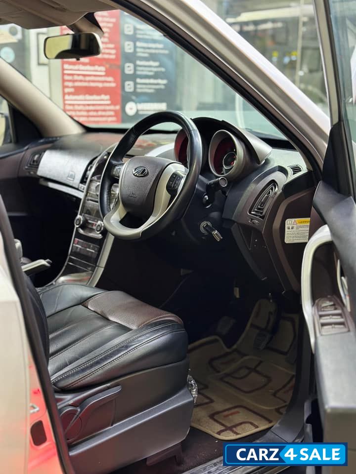 Mahindra XUV 500 W8 Mahindra XUV 500 W8