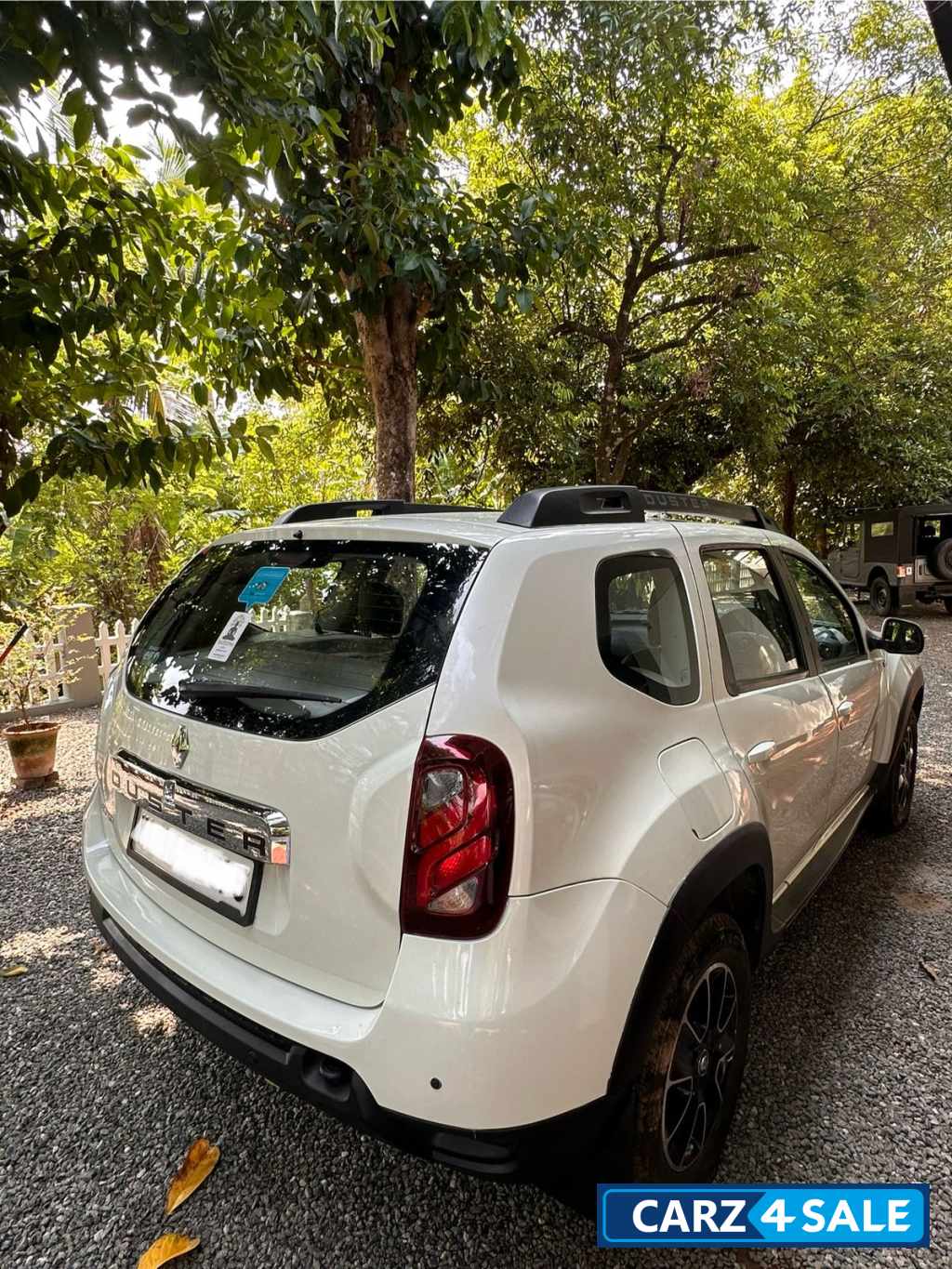 White Renault Duster 110 Rxl Diesel