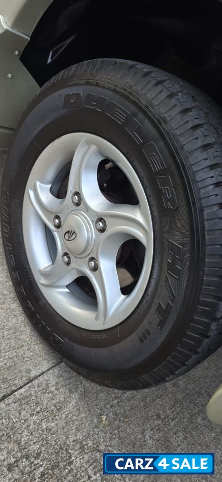 Mahindra Scorpio RF Hawk VLX AT 2WD Mahindra Scorpio RF Hawk VLX AT 2WD