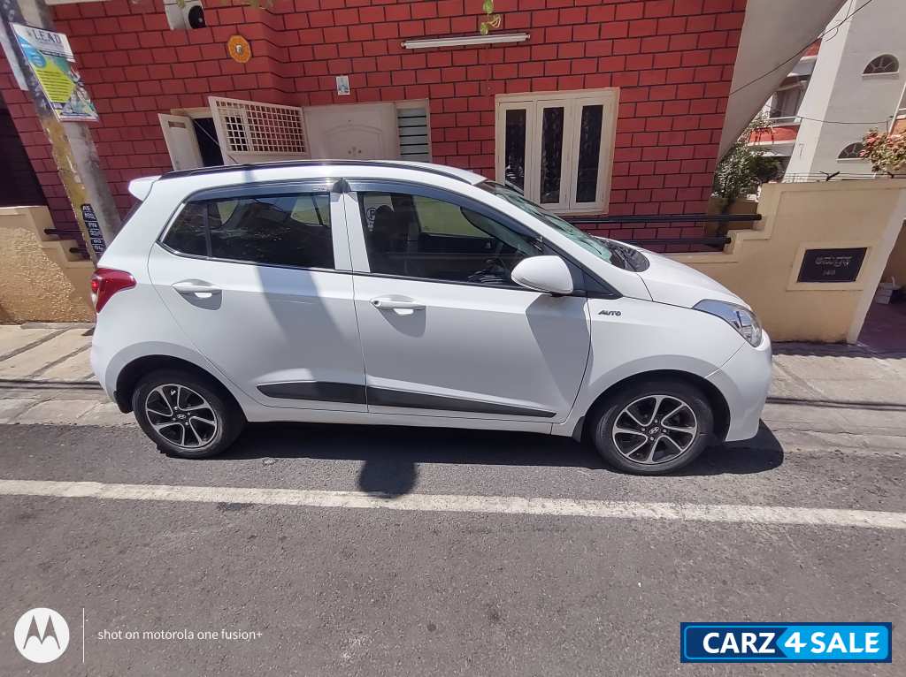 Hyundai i10 Sportz automatic Hyundai i10 Sportz automatic