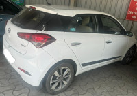 White Hyundai Elite i20 ASTA (O)