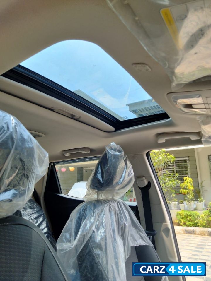 Aqua Marine Mahindra XUV300 W6 AMT Sunroof Aqua Marine Mahindra XUV300 W6 AMT Sunroof