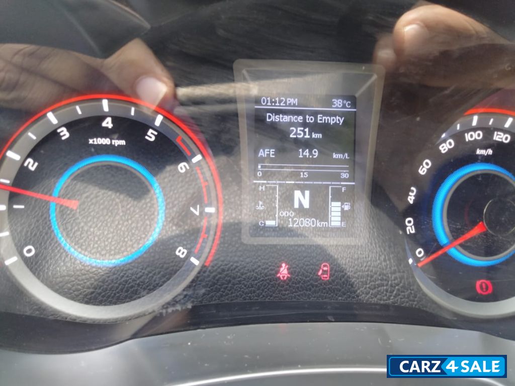 Aqua Marine Mahindra XUV300 W6 AMT Sunroof Aqua Marine Mahindra XUV300 W6 AMT Sunroof