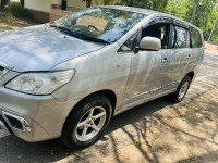 Toyota Innova G4