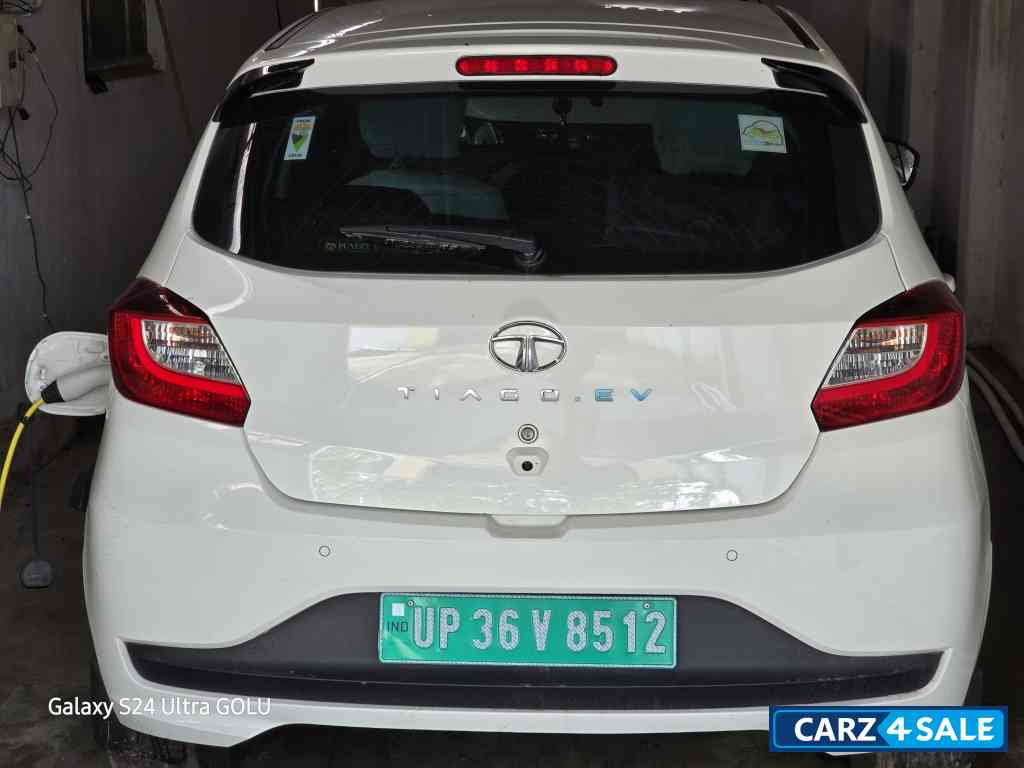 Whight Tata Tiago EV XZ Plus Long Range