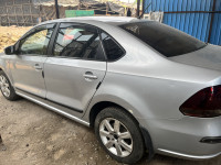 Volkswagen Vento 1.6 high line petrol mt 2011 Model