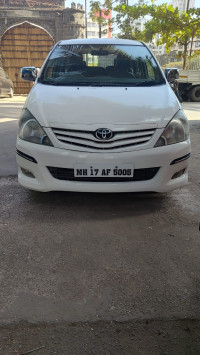 Toyota Innova 2.5 2010 Model