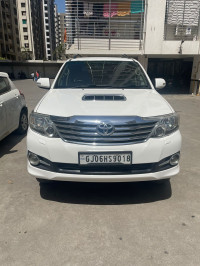 Toyota Fortuner 3.0 AOUTOMATIC 2014 Model