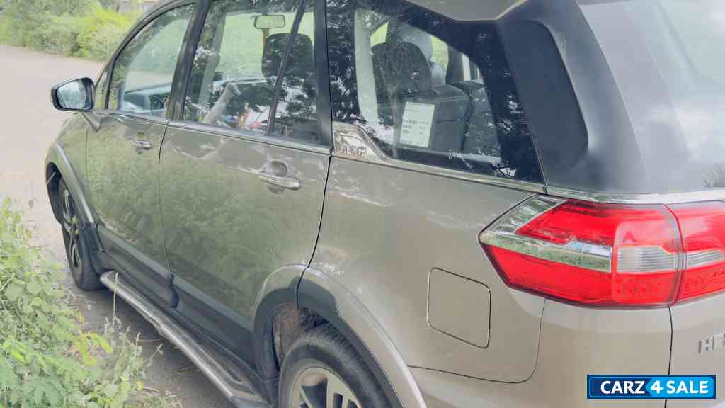 Toungstin Silver Tata Hexa 4x2 Toungstin Silver Tata Hexa 4x2