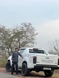 Isuzu D-Max V-Cross 4x4 2017 Model