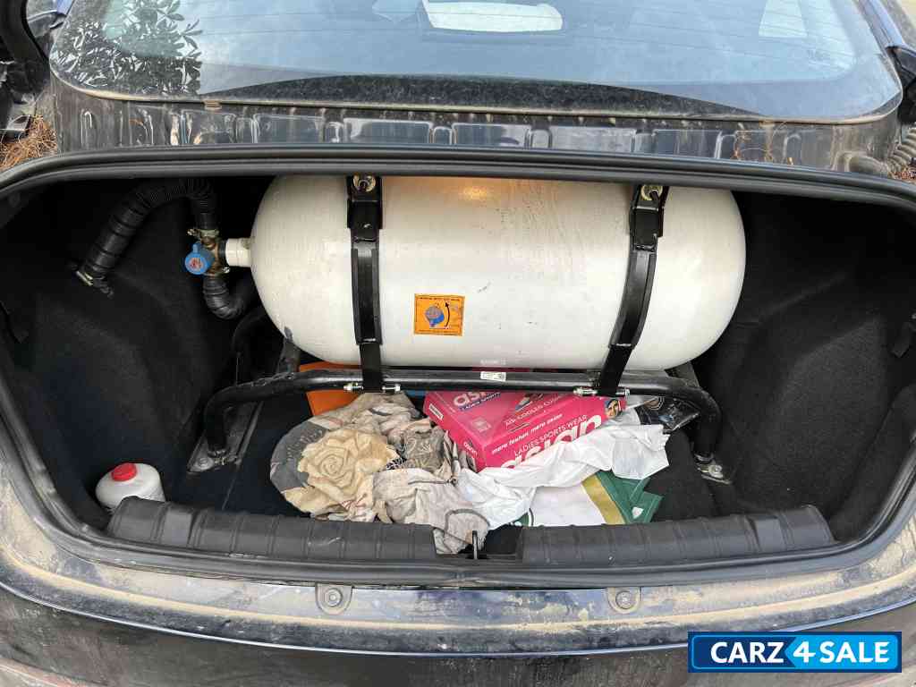 Blue Tata Tigor XZ Plus CNG Blue Tata Tigor XZ Plus CNG