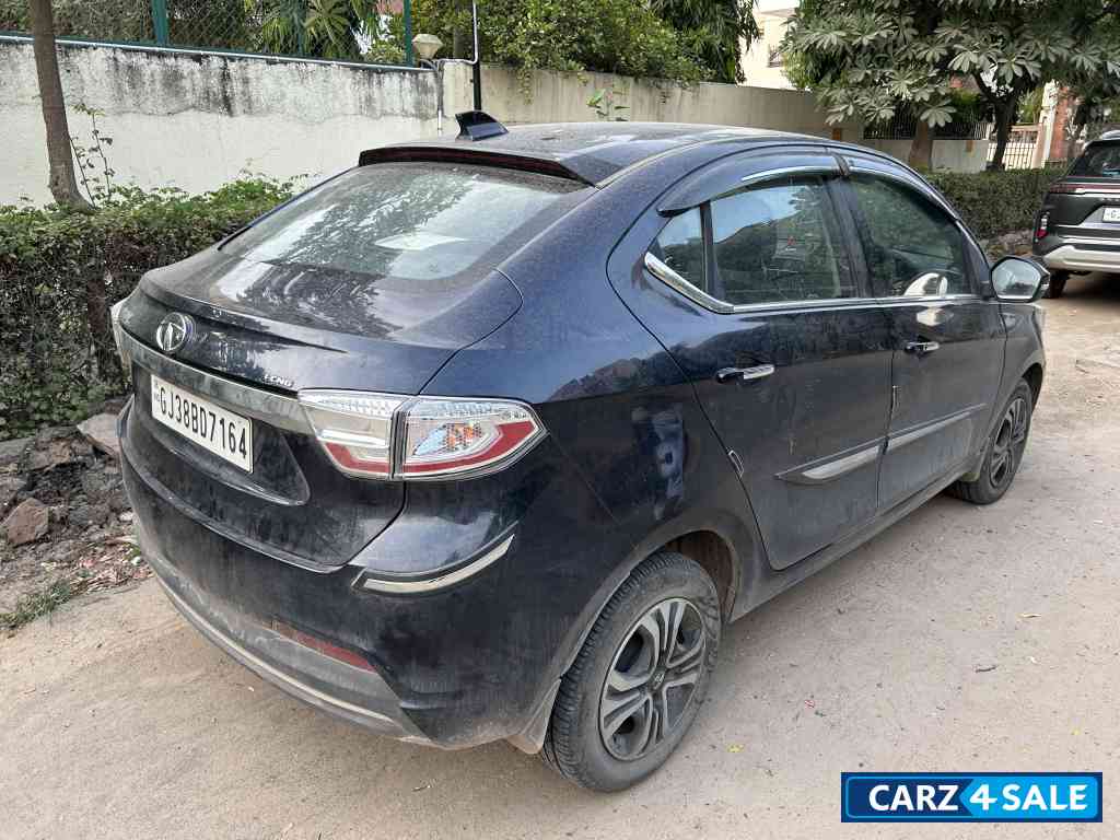 Blue Tata Tigor XZ Plus CNG Blue Tata Tigor XZ Plus CNG