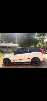 Mahindra XUV 500 W10 R FWD 2015 Model