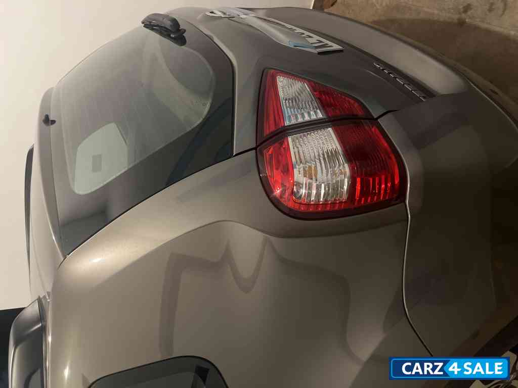 Nissan Terrano XLD(O) Nissan Terrano XLD(O)