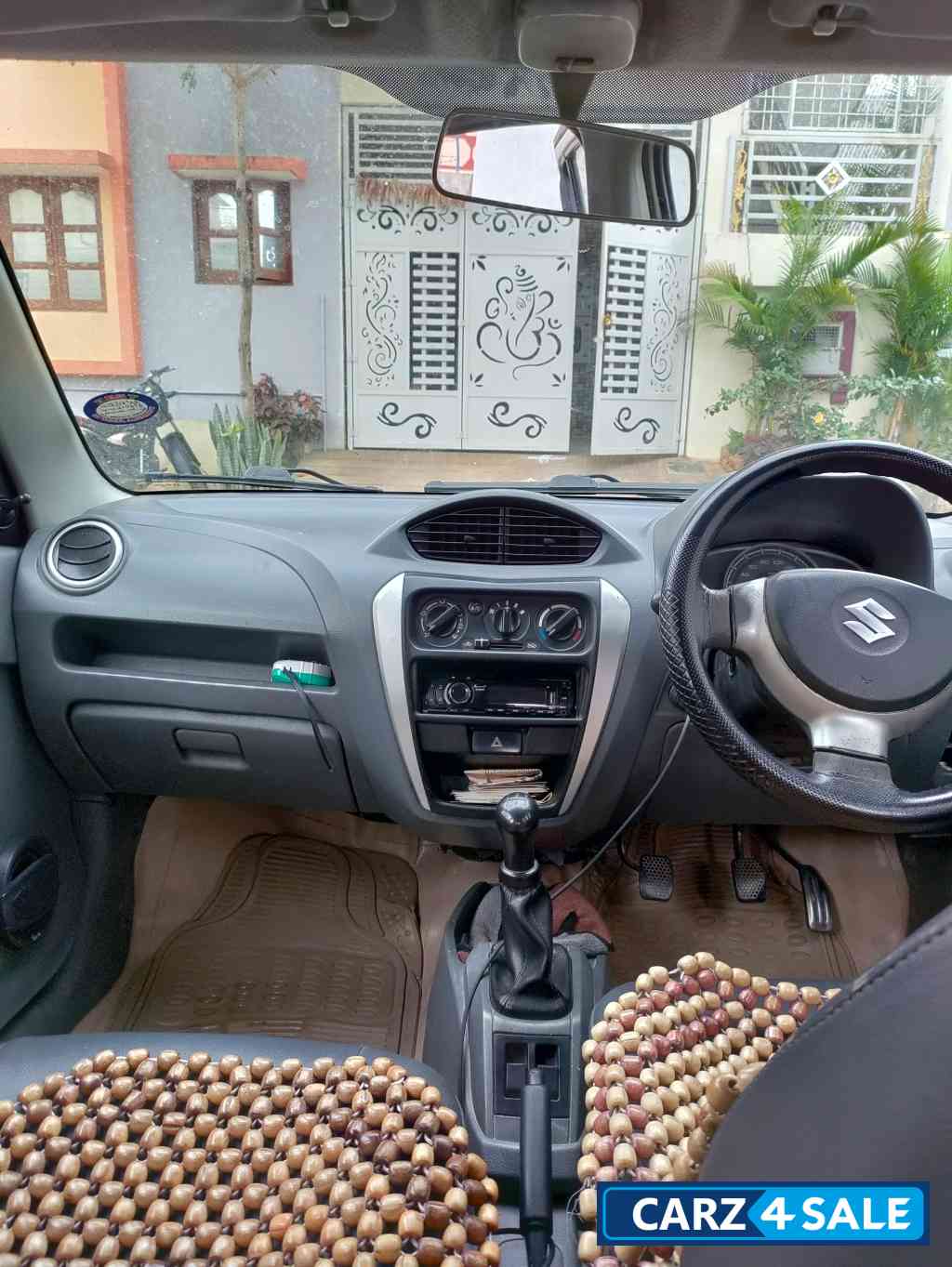 Silver Maruti Suzuki Alto 800 lxi Silver Maruti Suzuki Alto 800 lxi