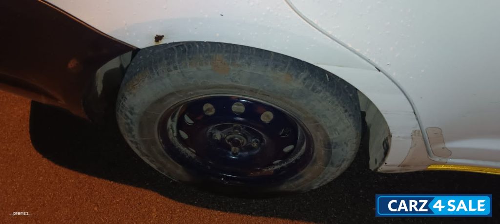 Maruti Suzuki Swift Besic Maruti Suzuki Swift Besic