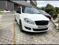 Skoda Rapid Automatic 1.6MPI Elegance 2014 Model