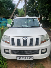 Mahindra TUV300 T6+ 2015 Model