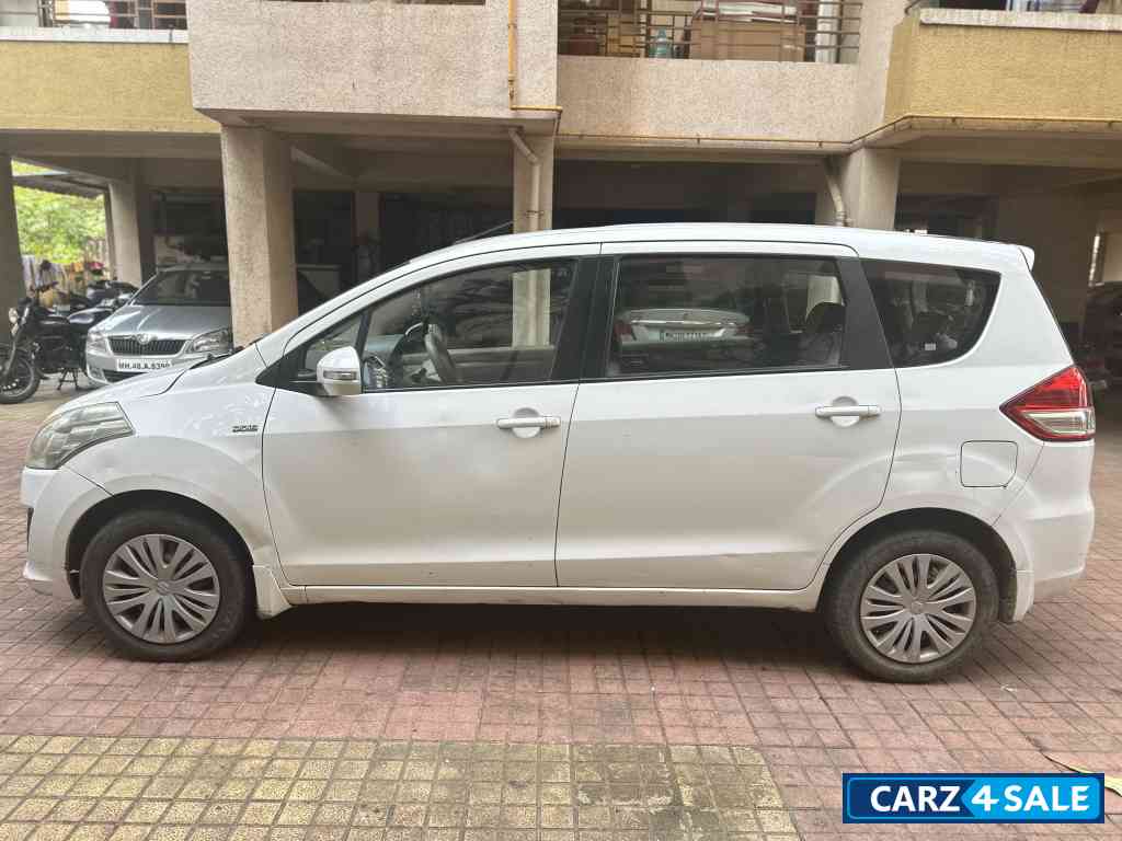 Maruti Suzuki Ertiga VDi Maruti Suzuki Ertiga VDi