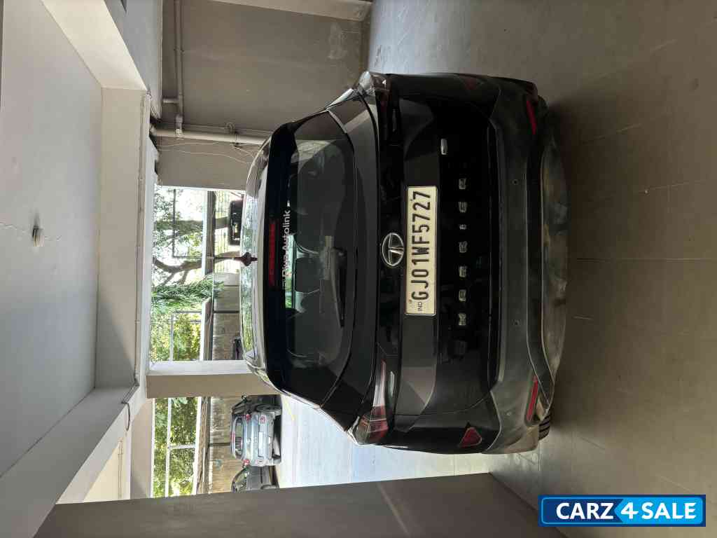 Black Tata Harrier XZA+ 2.0L CRYOTEC BSVI Black Tata Harrier XZA+ 2.0L CRYOTEC BSVI