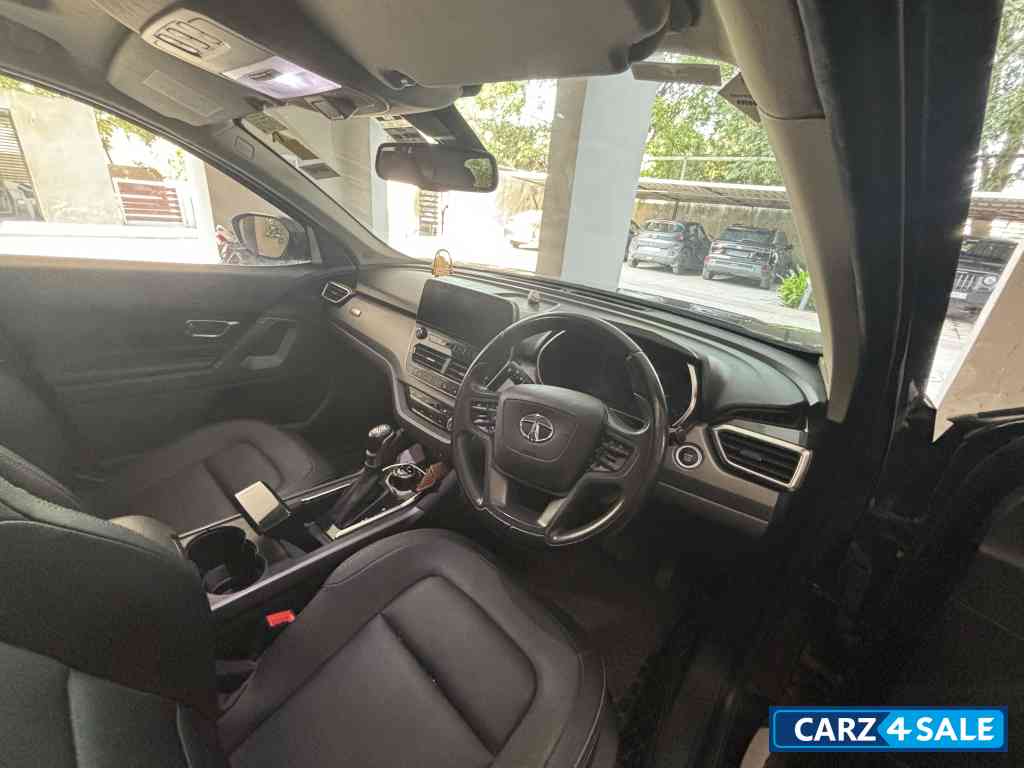 Black Tata Harrier XZA+ 2.0L CRYOTEC BSVI Black Tata Harrier XZA+ 2.0L CRYOTEC BSVI