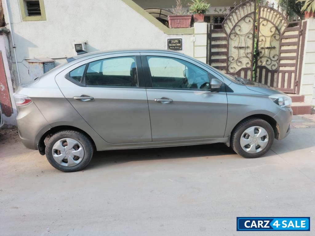 Roman Selver Tata Tigor XZ Roman Selver Tata Tigor XZ