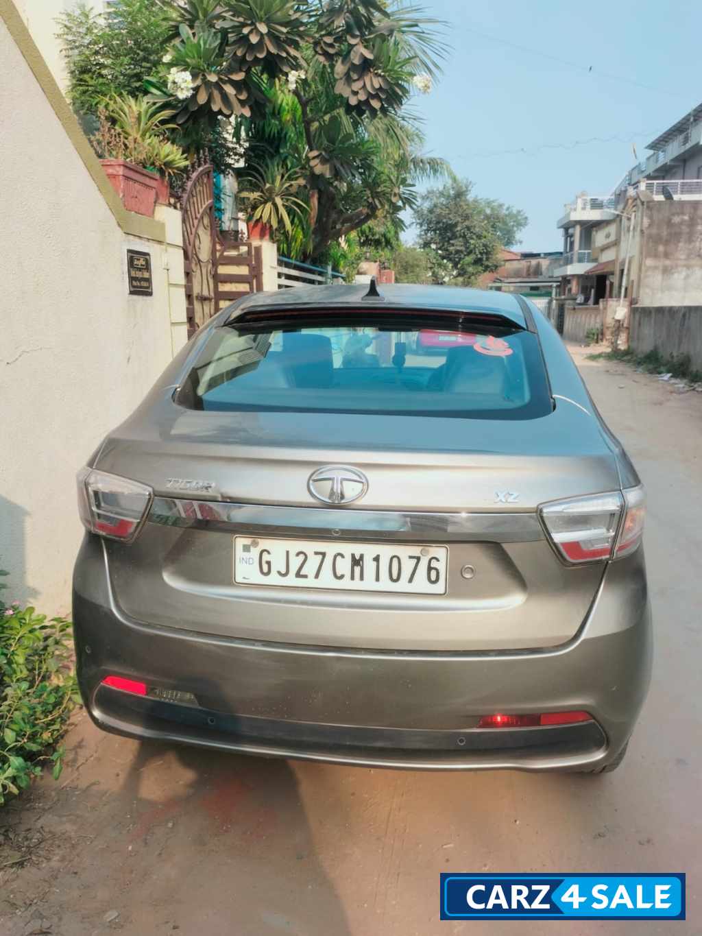 Roman Selver Tata Tigor XZ Roman Selver Tata Tigor XZ