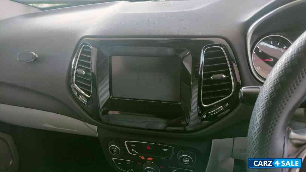 Jeep Compass 2.0 Diesel Limited Jeep Compass 2.0 Diesel Limited