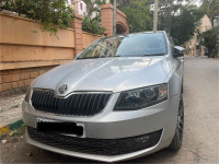 Skoda Octavia Elegance 2.0 tdi 2013 Model