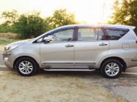 Avant Garde Bronze Toyota  Innova crysta