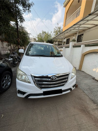 Toyota Innova G 8 Seater 2015 Model