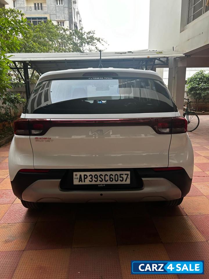 White Kia Sonet Htk White Kia Sonet Htk