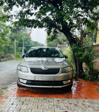 Skoda Octavia 2.0 Ambition 2015 Model