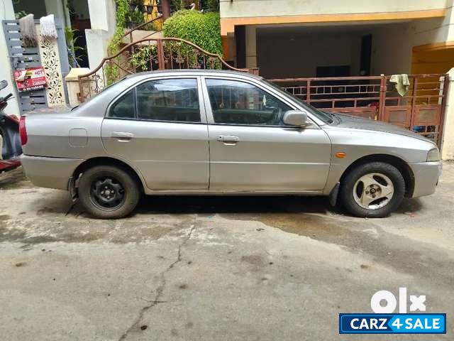 Mitsubishi Lancer SLXDX