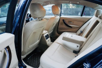 Blue BMW 3-Series 320 D