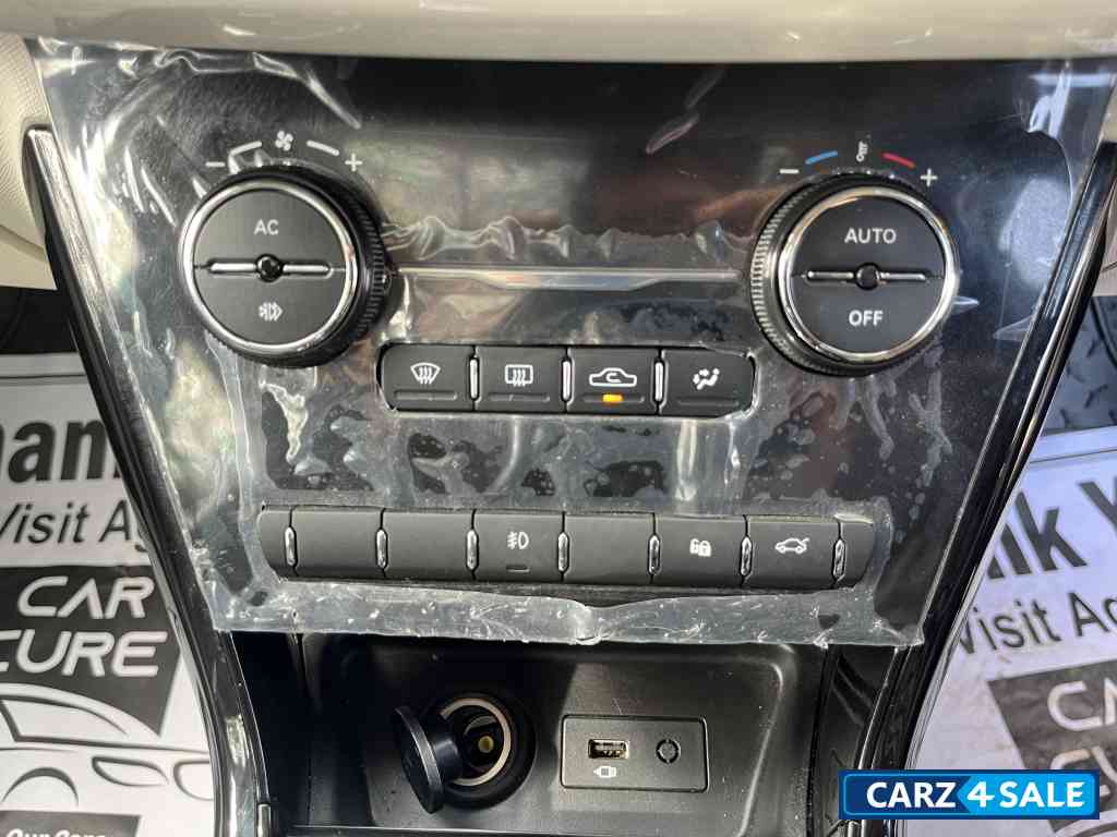 Tata Nexon XZ+S Tata Nexon XZ+S