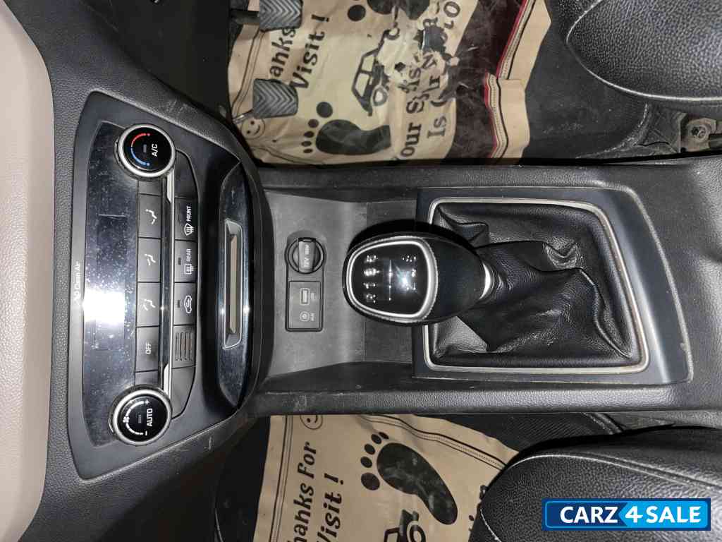 Hyundai Elite i20 Sportz Hyundai Elite i20 Sportz