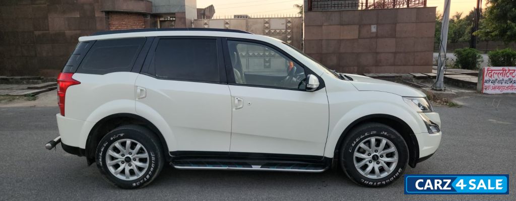 Mahindra XUV 500 W8