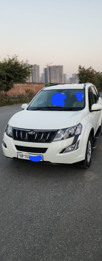 Mahindra XUV 500 W8
