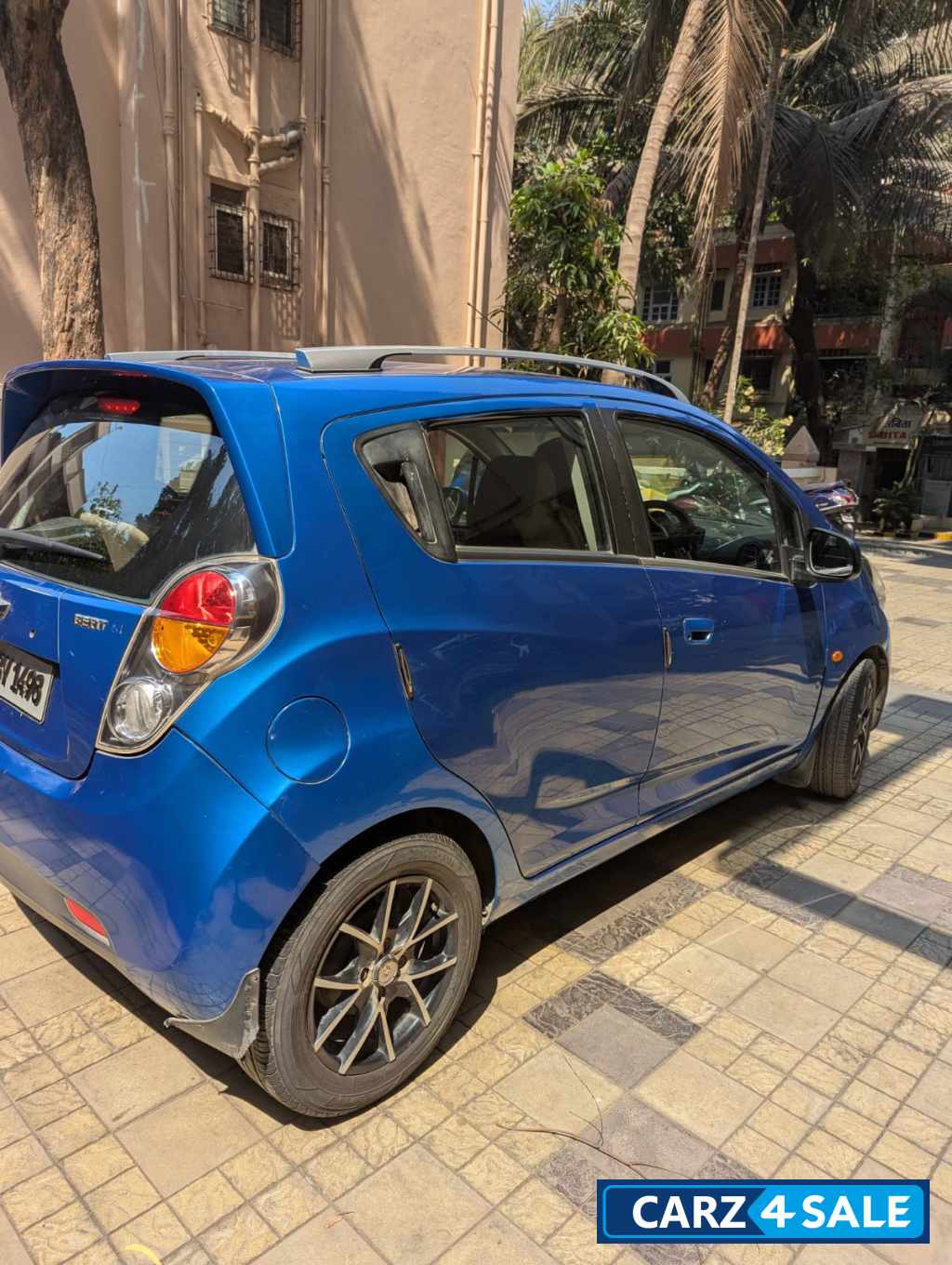 Morocan Blue Chevrolet Beat Petrol LT Morocan Blue Chevrolet Beat Petrol LT