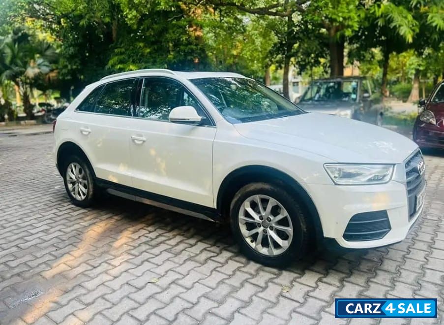 Audi Q3 35 TDI Premium Plus Sunroof Audi Q3 35 TDI Premium Plus Sunroof