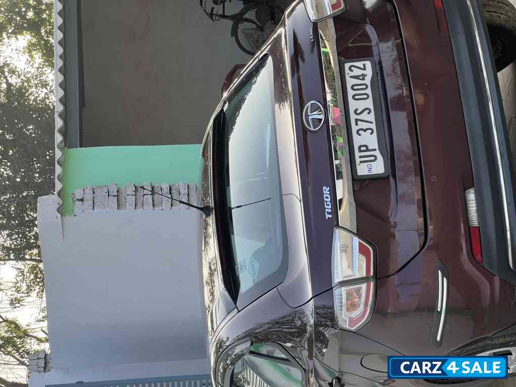 Tata Tigor xz cng Tata Tigor xz cng