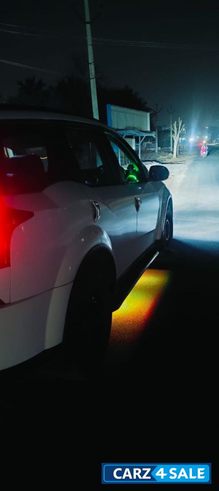 Mahindra XUV 500 W7 Mahindra XUV 500 W7