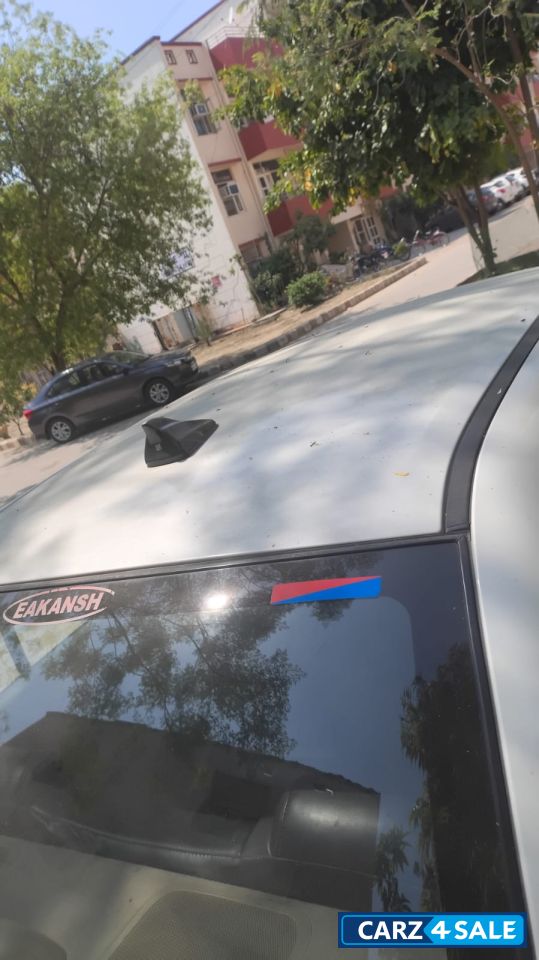 Maruti Suzuki Dzire Tour s cng o Maruti Suzuki Dzire Tour s cng o