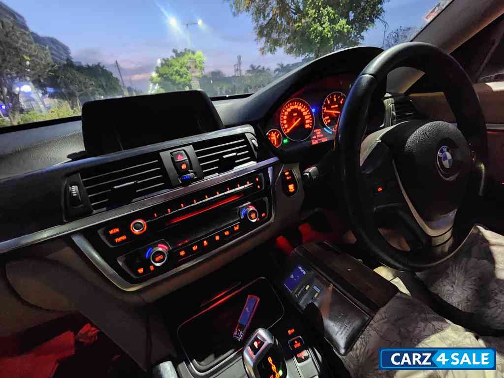 White BMW 3-Series GT White BMW 3-Series GT